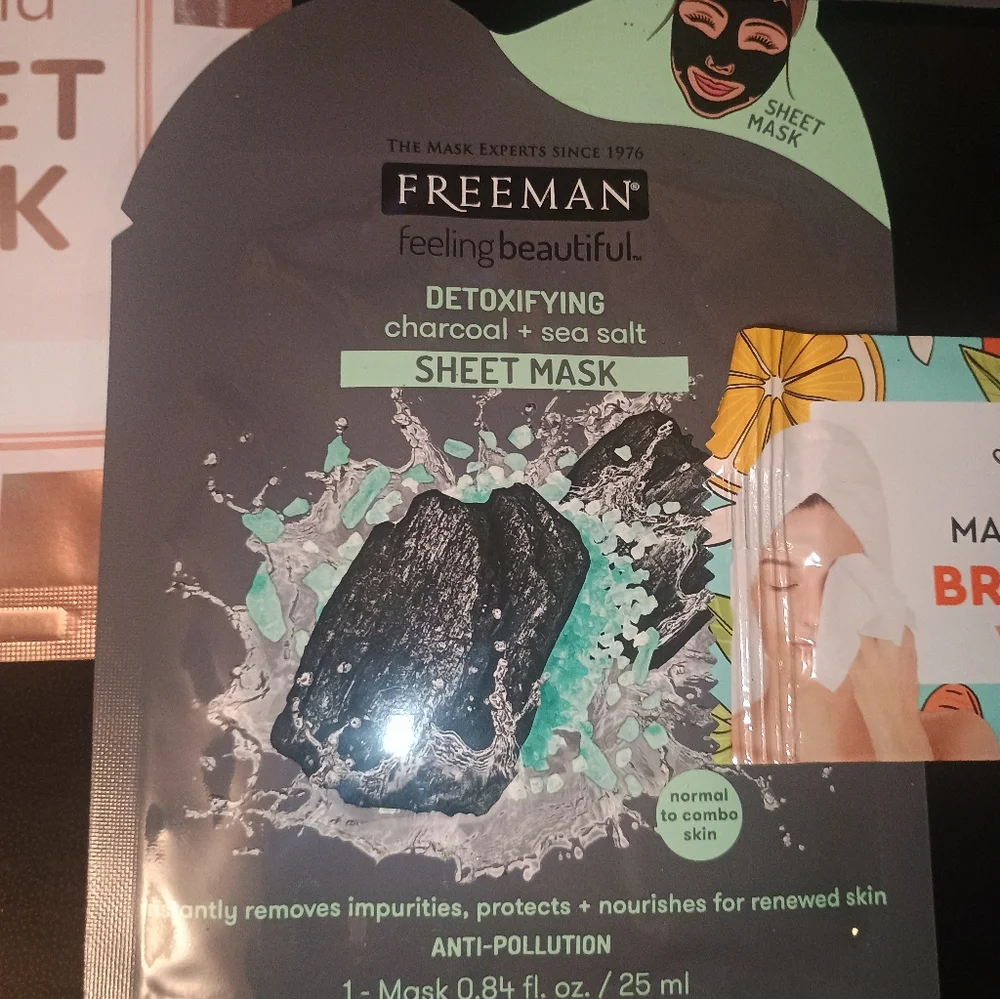 Freeman Skincare Mask and Scrub Set New